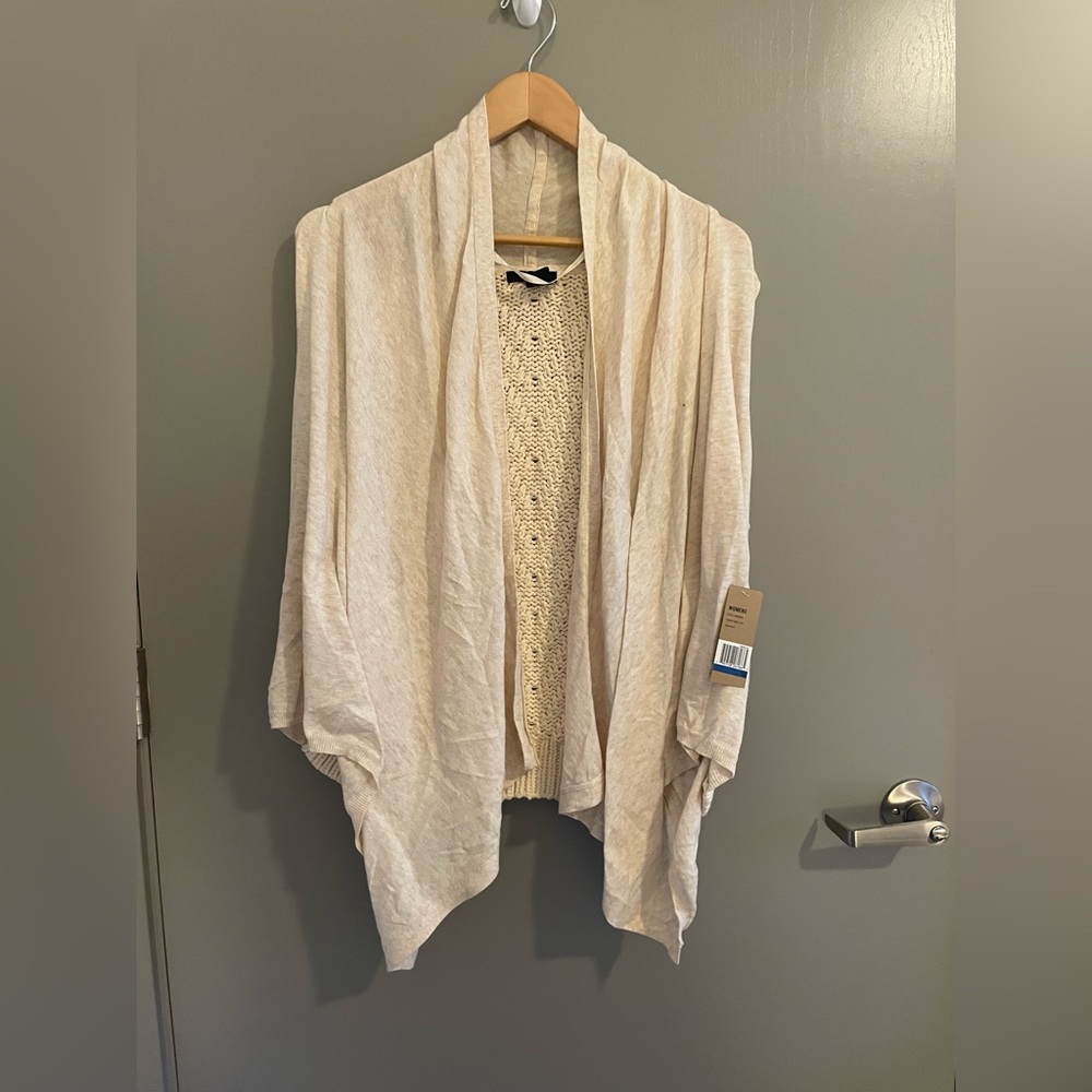❄️ NWT DKNY Cream Women's Open Front Sweater Vest with Crocheted Back